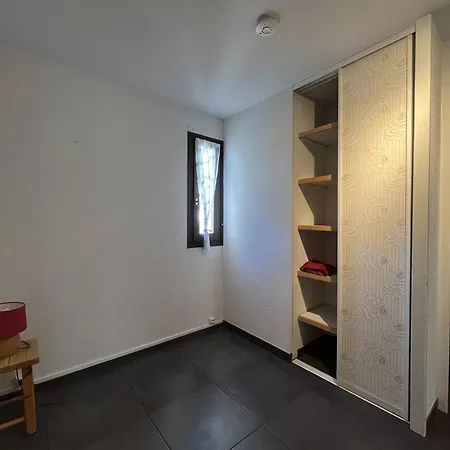 à Avec Parking - Fr-1-548-52